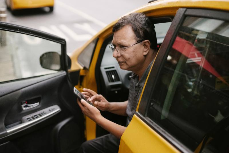 Why You Need an Uber Accident Lawyer After a Houston Rideshare Crash
