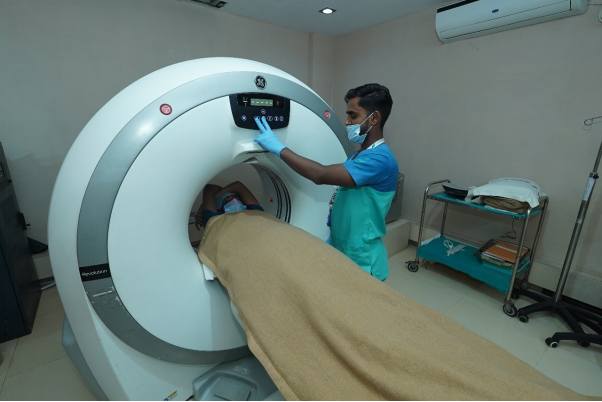 Joint Replacement Surgeons Explain When Persistent Joint Pain Needs Expert Attention